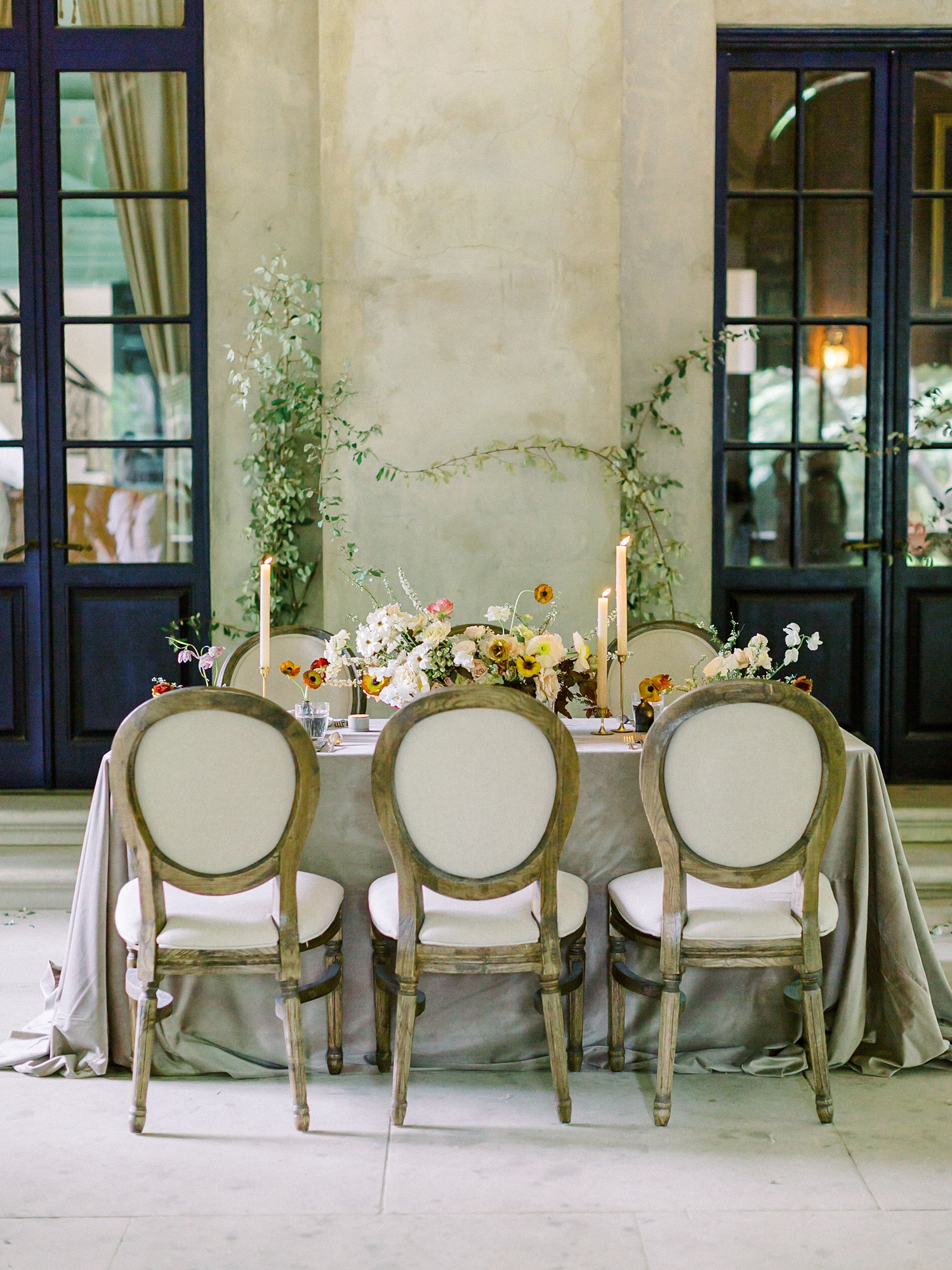 Wedding dinner at the Swan House in Atlanta Ga photographed by EHF Photography.